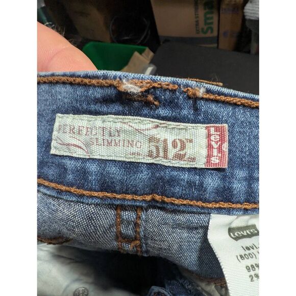 Levis 512 Perfectly Slimming Boot Cut Jeans Blue Stretch Mid Rise Denim Women's - Picture 3 of 8